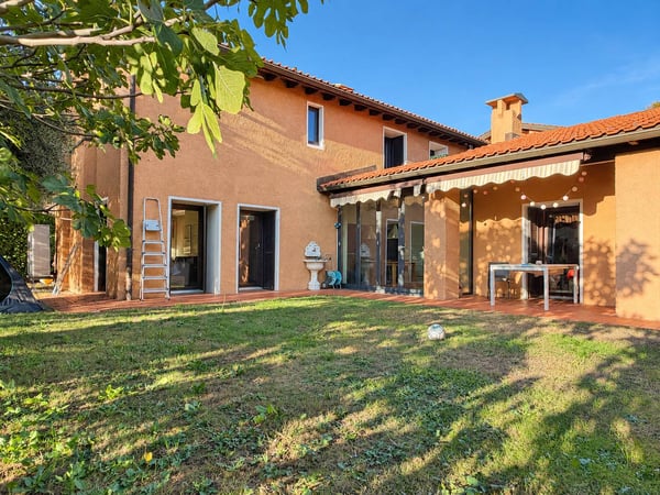 Splendida Villa di 6.5 locali a Comano 22