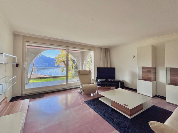 Appartamento a Figino, un rifugio tranquillo con facile accesso alle comodità urbane 1