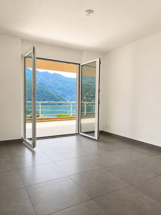 Incantevole appartamento di 3.5 locali con vista lago a Melide 5