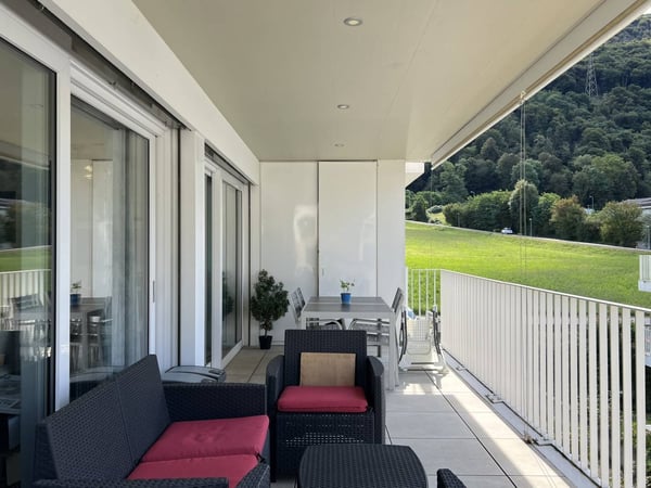 Moderno appartamento 3.5 locali con balcone a Barbengo 2