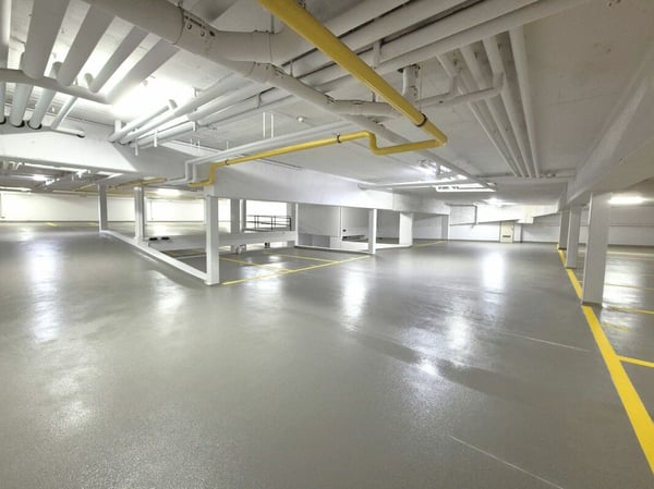 Einstellhallenplatz zu vermieten 9