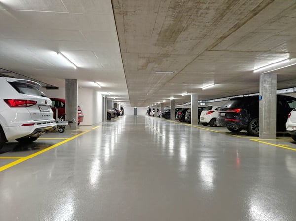 Einstellhallenplatz zu vermieten 5