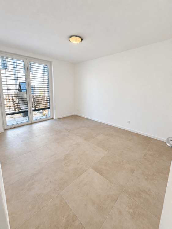 Moderne 3.5-Zimmer-Wohnung mit Sitzplatz 2