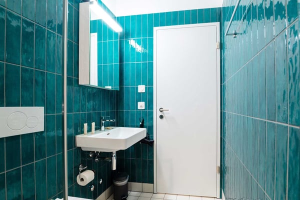 Moderne, frisch renovierte 1 Zimmer Wohnungen mit Balkon 18