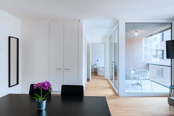 Moderne 1.5-Zimmer-Wohnung mit Balkon in Basel 2