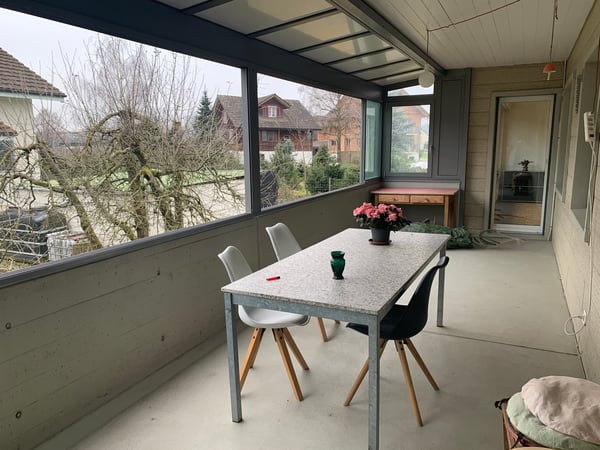 Charmantes Einfamilienhaus mit Garten und Garage in Emmen 2