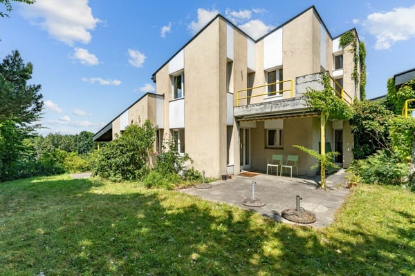 Grosszügiges Einfamilienhaus mit Einliegerstudio an sehr ruhiger und sonniger Lage 10
