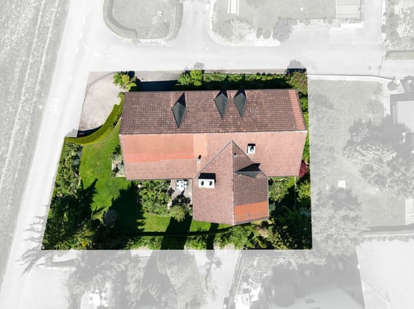 Grosszügiges Einfamilienhaus an ländlicher, ruhiger und sonniger Lage mit traumhaftem Garten 5