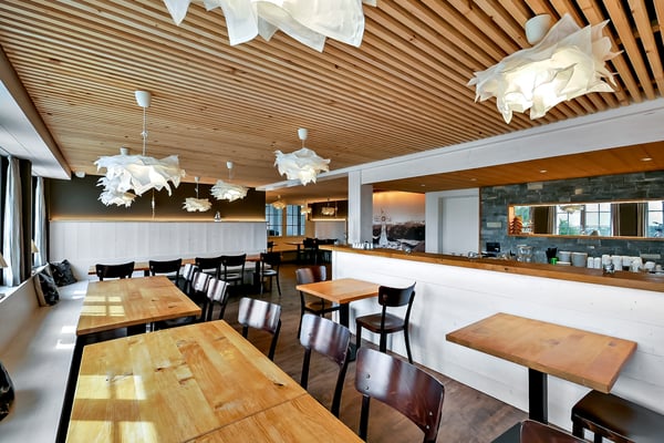 Wohnhaus mit Restaurant 4