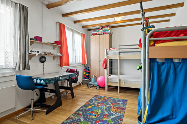 Mehrfamilienhaus im sonnigen Bürglen 7