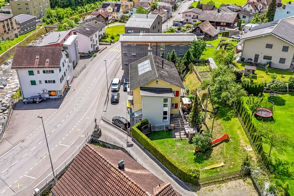 Mehrfamilienhaus im sonnigen Bürglen 3