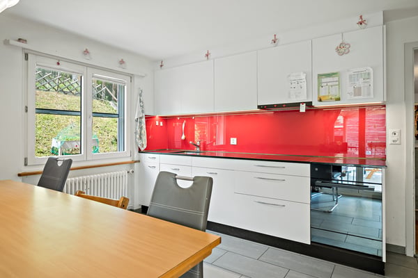 Mehrfamilienhaus im sonnigen Bürglen 10