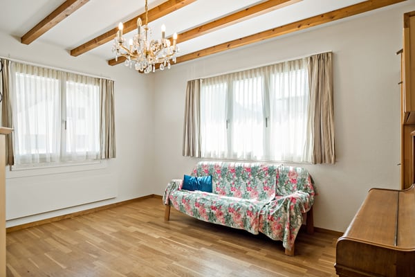 Mehrfamilienhaus im sonnigen Bürglen 5