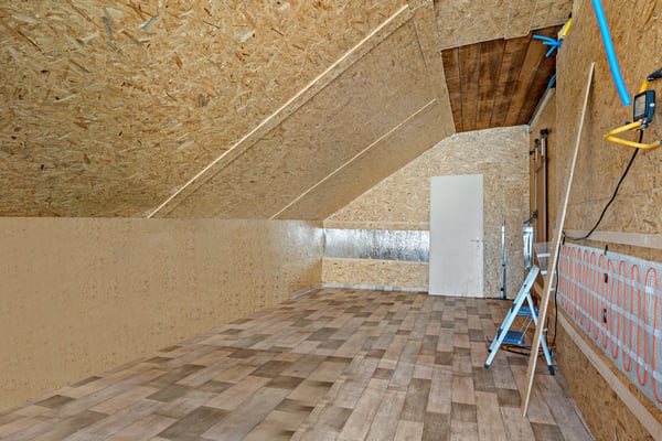 Aussergewöhnliches Haus mit viel Potential 11