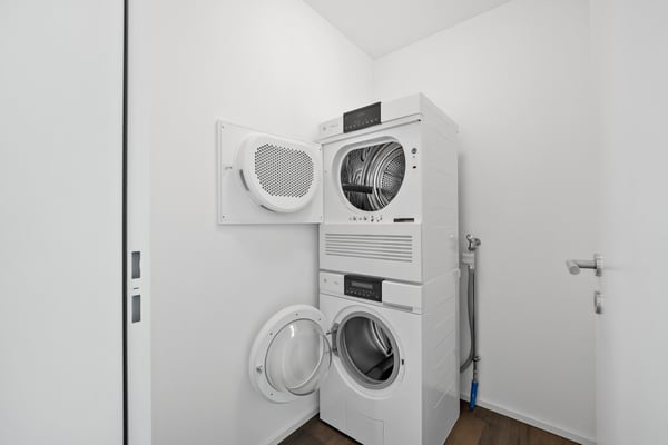 Moderne 3.5 Zi. Wohnung an zentraler Lage 8