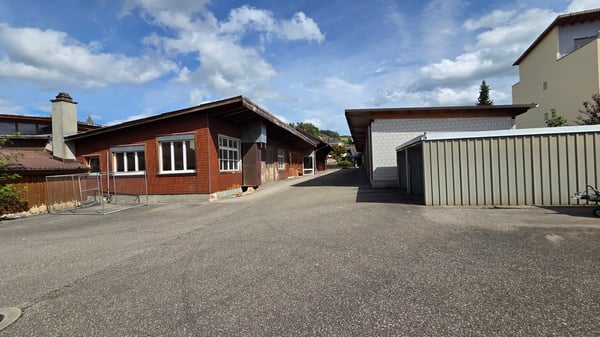 Gewerbe- und Lagerflächen in Unterkulm – Zwischennutzung ab sofort verfügbar 2