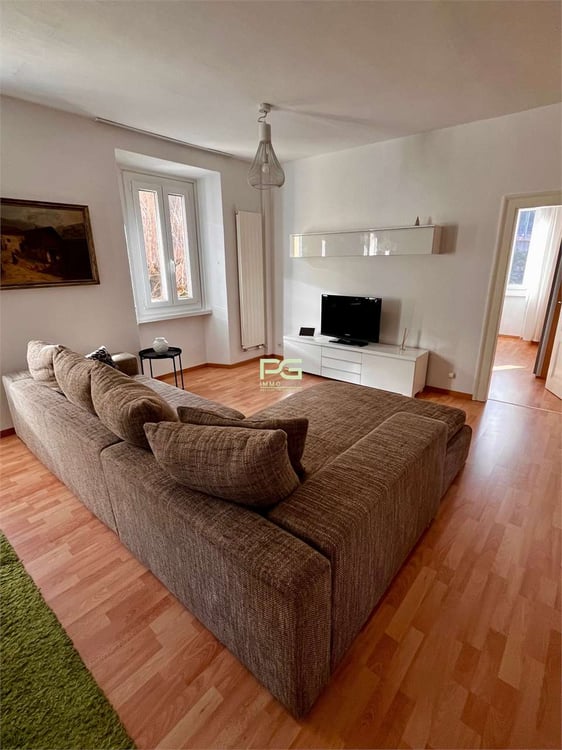 Bellinzona, casa plurifamiliare ampia e soleggiata 2