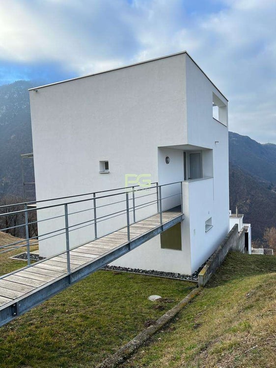 Raffinata casa unifamiliare con vista 2