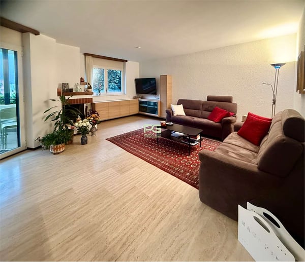 Appartamento con piscina 2