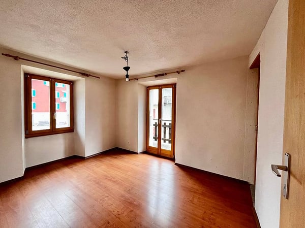 Casa bifamiliare in vendita a Mesocco 7