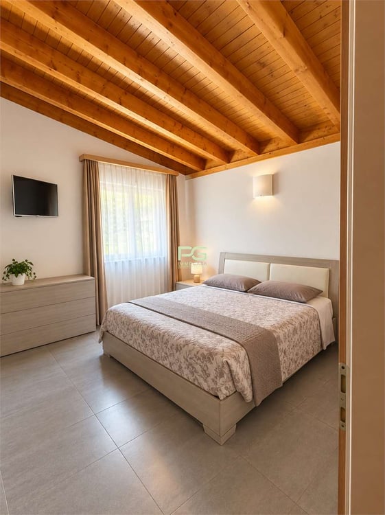 Casa unifamiliare con giardino 5