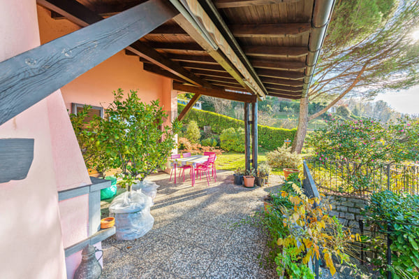 Casa unifamiliare - Breggia 6