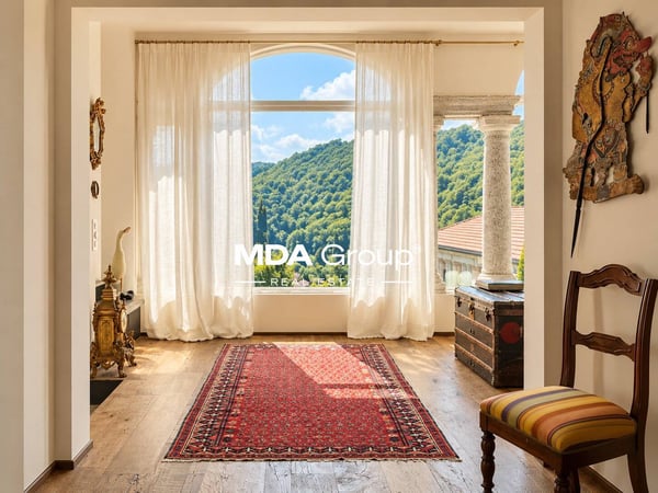 Villa - Curio 3
