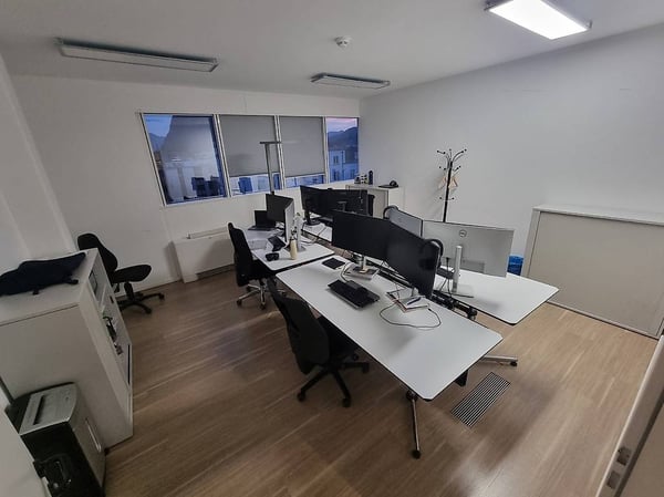 Subentro per ampio ufficio in Via Balestra 3