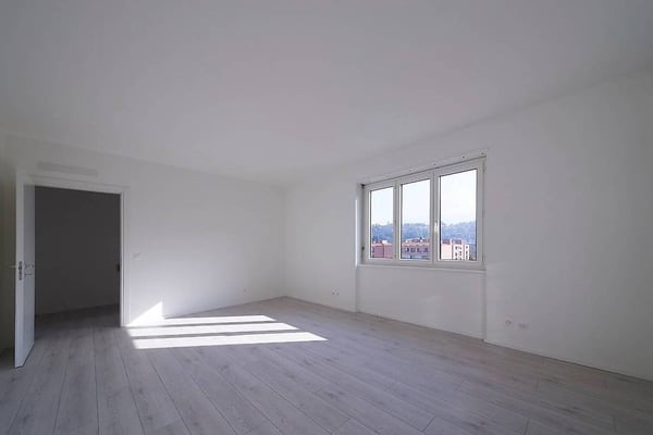 Attico, ampio e luminoso in centro a Chiasso 3