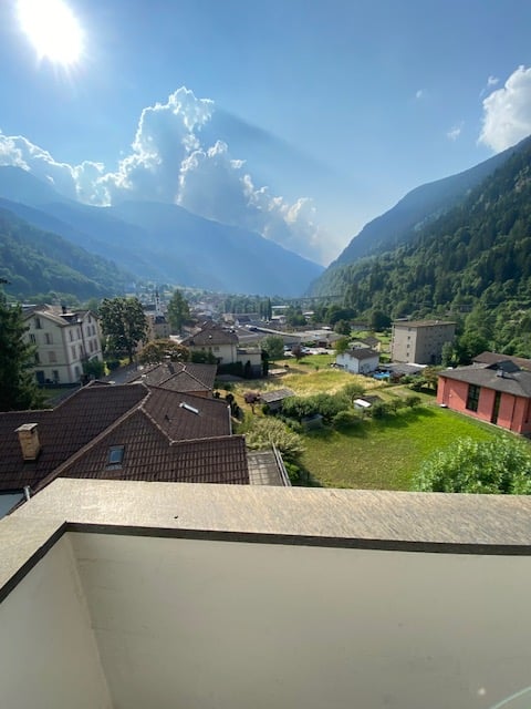 Luminoso appartamento di 3.5 locali con vista panoramica a Faido 7