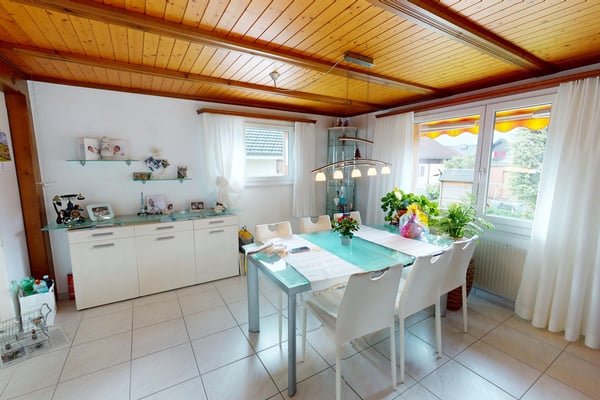 Wohnoase mit Charme und grossem Garten 5