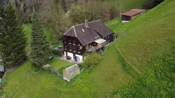 Historischer Wohntraum an ruhiger Lage 2