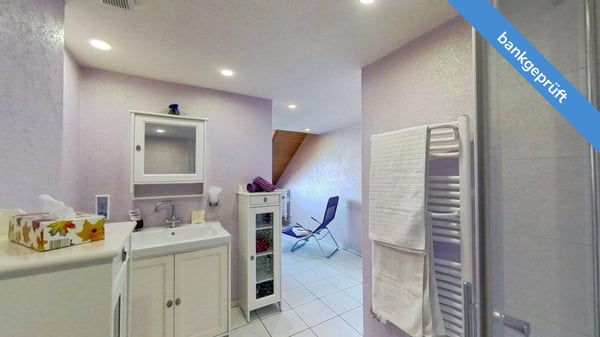 AgentSelly - Charmante Dachwohnung mit Alpenblick 8