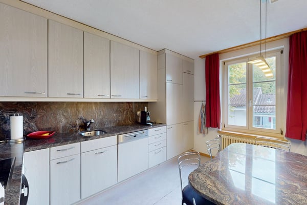 6.5-Zimmerwohnung mit viel Charakter 7