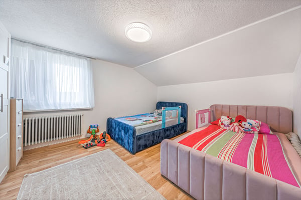 Attraktives Haus mit viel Platz und Charme 6