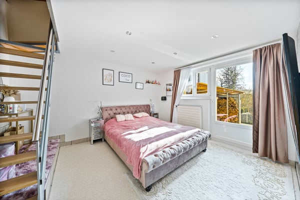 Attraktives Haus mit viel Platz und Charme 5