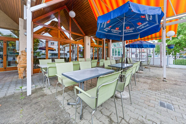 AgentSelly - Charmantes Restaurant mit Terrasse 9