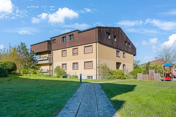 AgentSelly - Familienfreundliches Zuhause mit Balkon 1