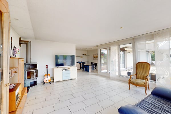 Grosszügige Wohnung mit grosser Terrasse 5
