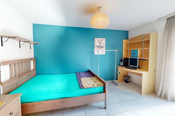 Grosszügige Wohnung mit grosser Terrasse 9