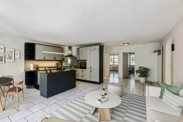 Grosszügige Parterre-Wohnung mit Terrasse 5