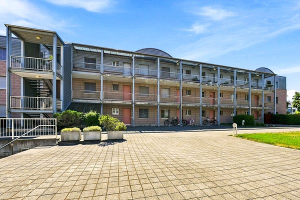 Stilvoll wohnen mit grossem Balkon 9