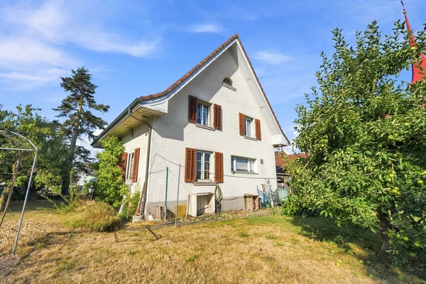 Charmantes Haus mit viel Potenzial 12