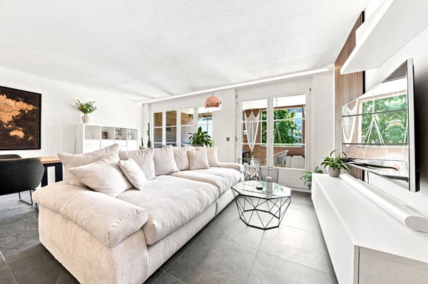 Stilvoll wohnen mit grossem Balkon 1