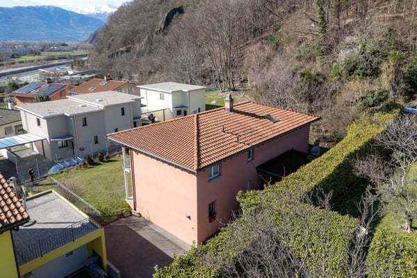 Spaziosa casa unifamiliare a Galbisio 16