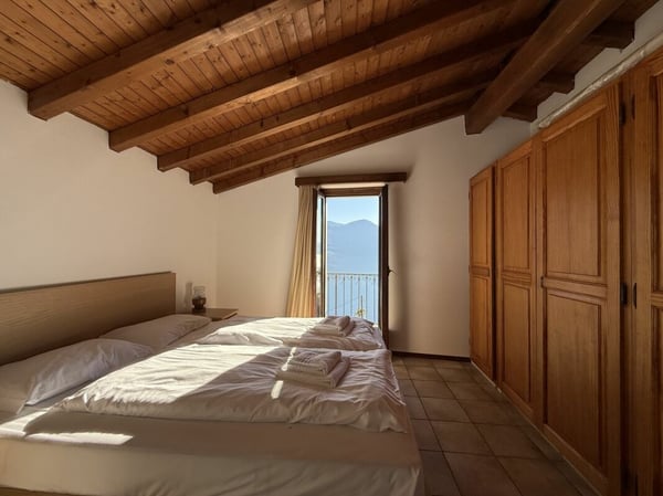 Un complesso di rustici a Brissago. Adatto per l'attività Bed & Breakfast 19