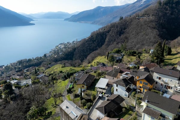 Un complesso di rustici a Brissago. Adatto per l'attività Bed & Breakfast 5