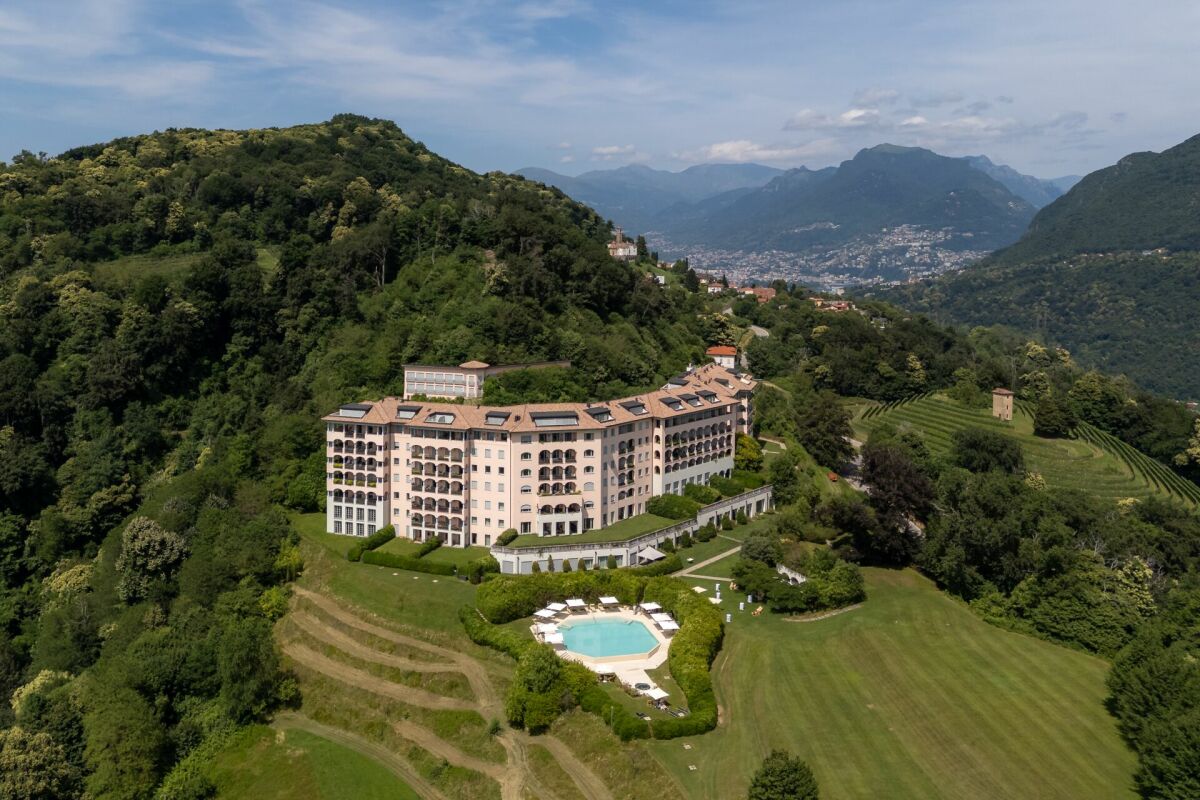Appartamento di lusso nel Resort Collina d'Oro