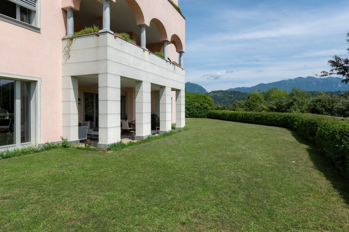 Appartamento di lusso nel Resort Collina d'Oro
