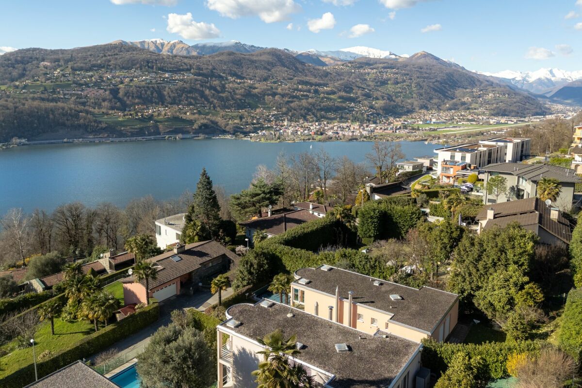 Splendida villa con piscina a Montagnola
